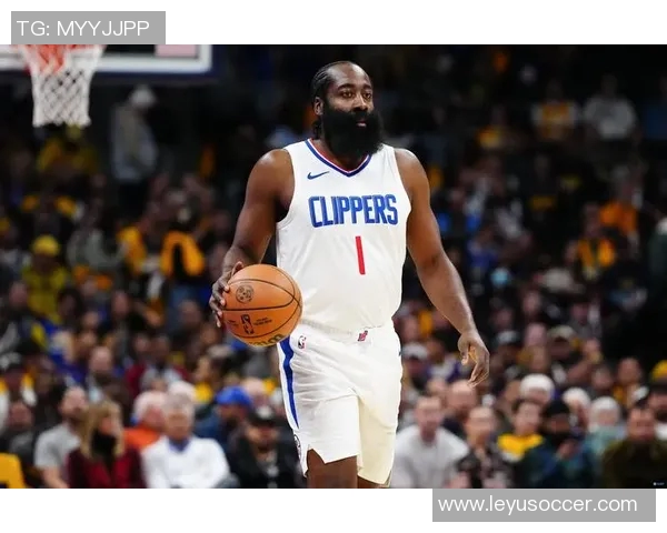 哈登半场表现低迷仅得11分负值惨淡球队遭遇重创