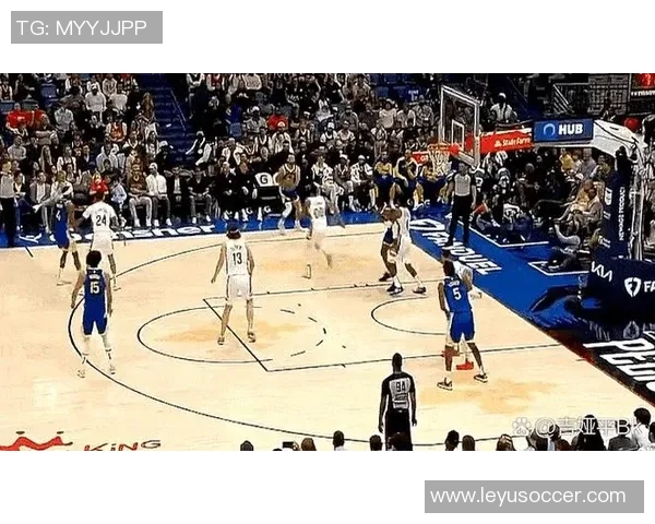 裁判明确表示比赛用球归雄鹿所有其他队员无权干涉此事