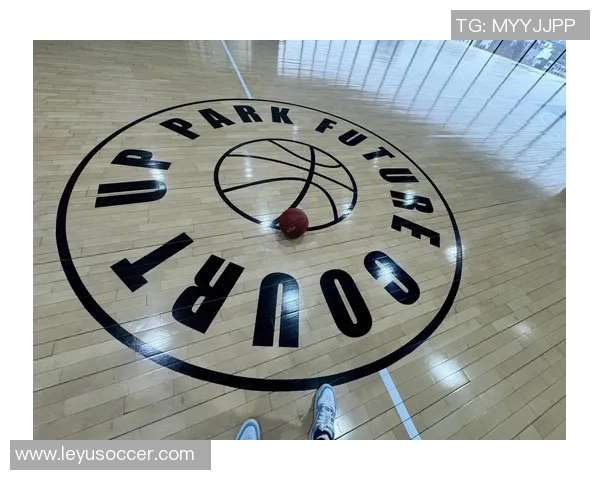 独行侠与诺维茨基共同揭幕家乡第4座翻新球场展现篮球魅力